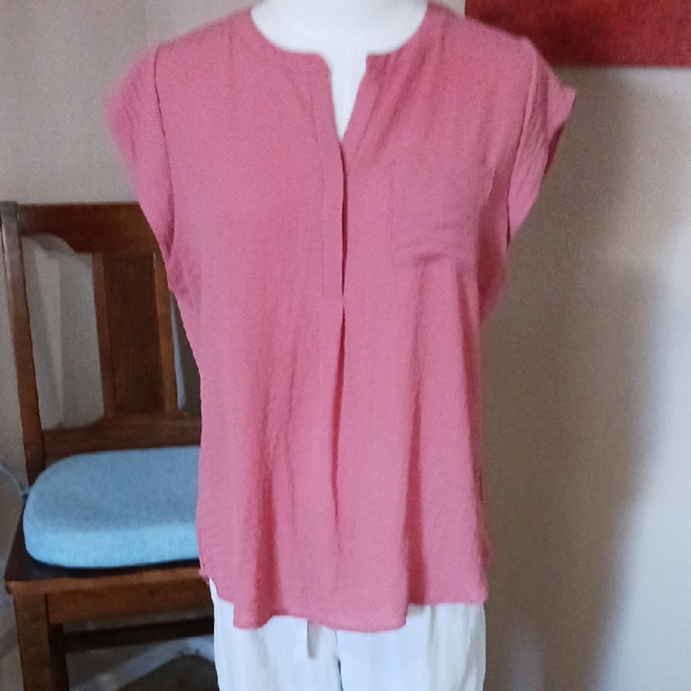 Liz Claiborne Dusty Rose Cap-Sleeve Split-Neck Blouse